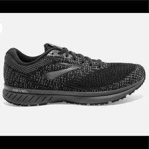 Brooks Revel 3 size 11